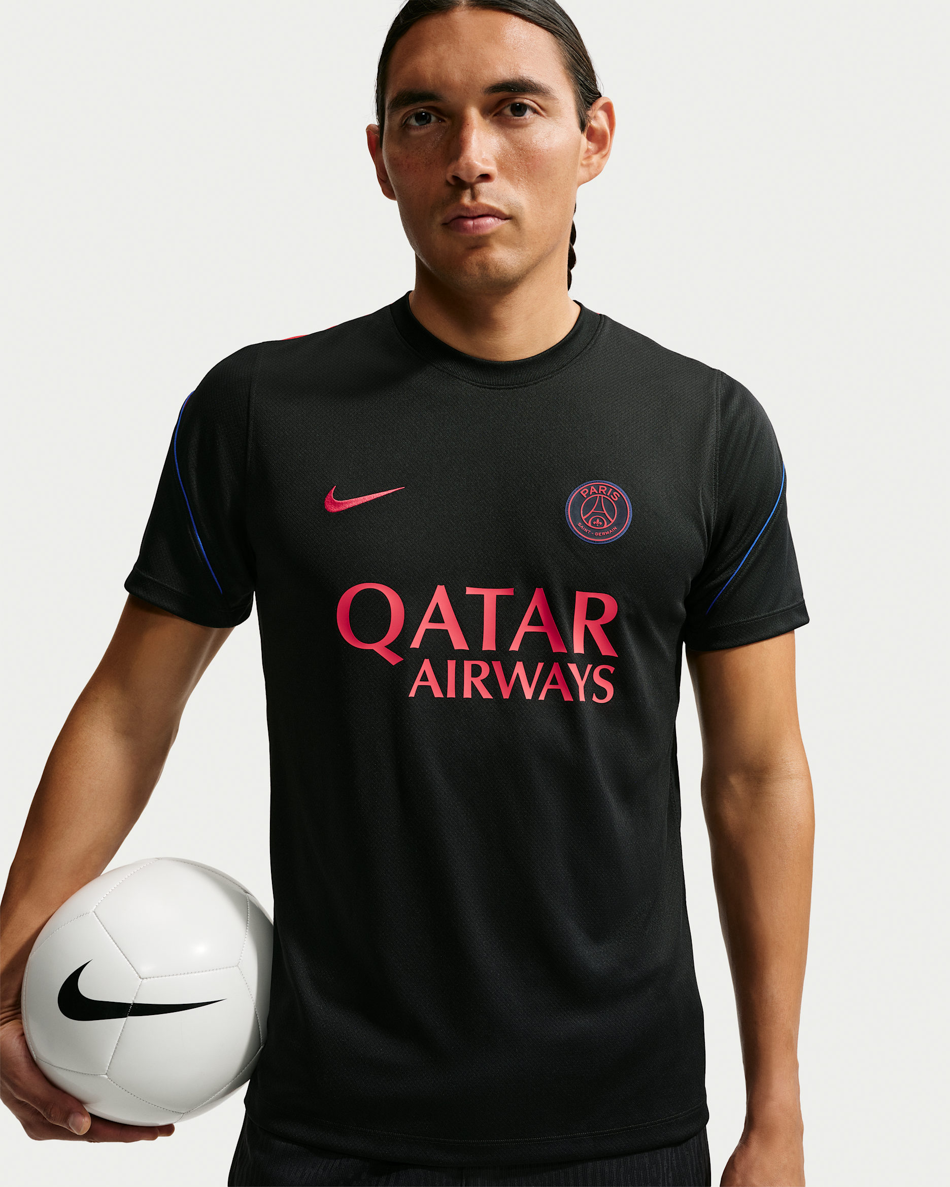Paris Saint-Germain Strike — Black/Hyper Royal/Global Red/Global Red