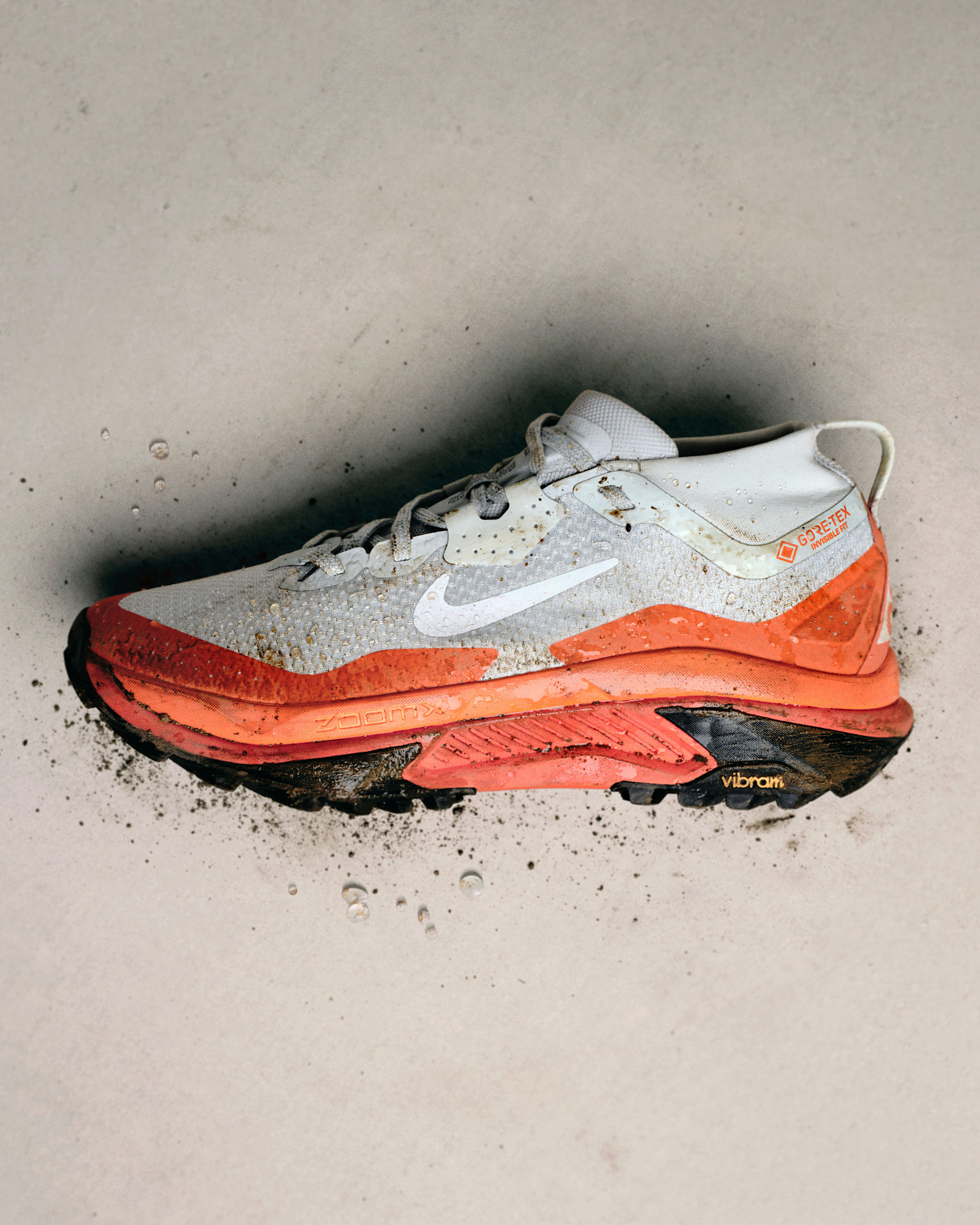ACG Zegama Trail GORE-TEX — Light Silver/Safety Orange/Black/Summit White