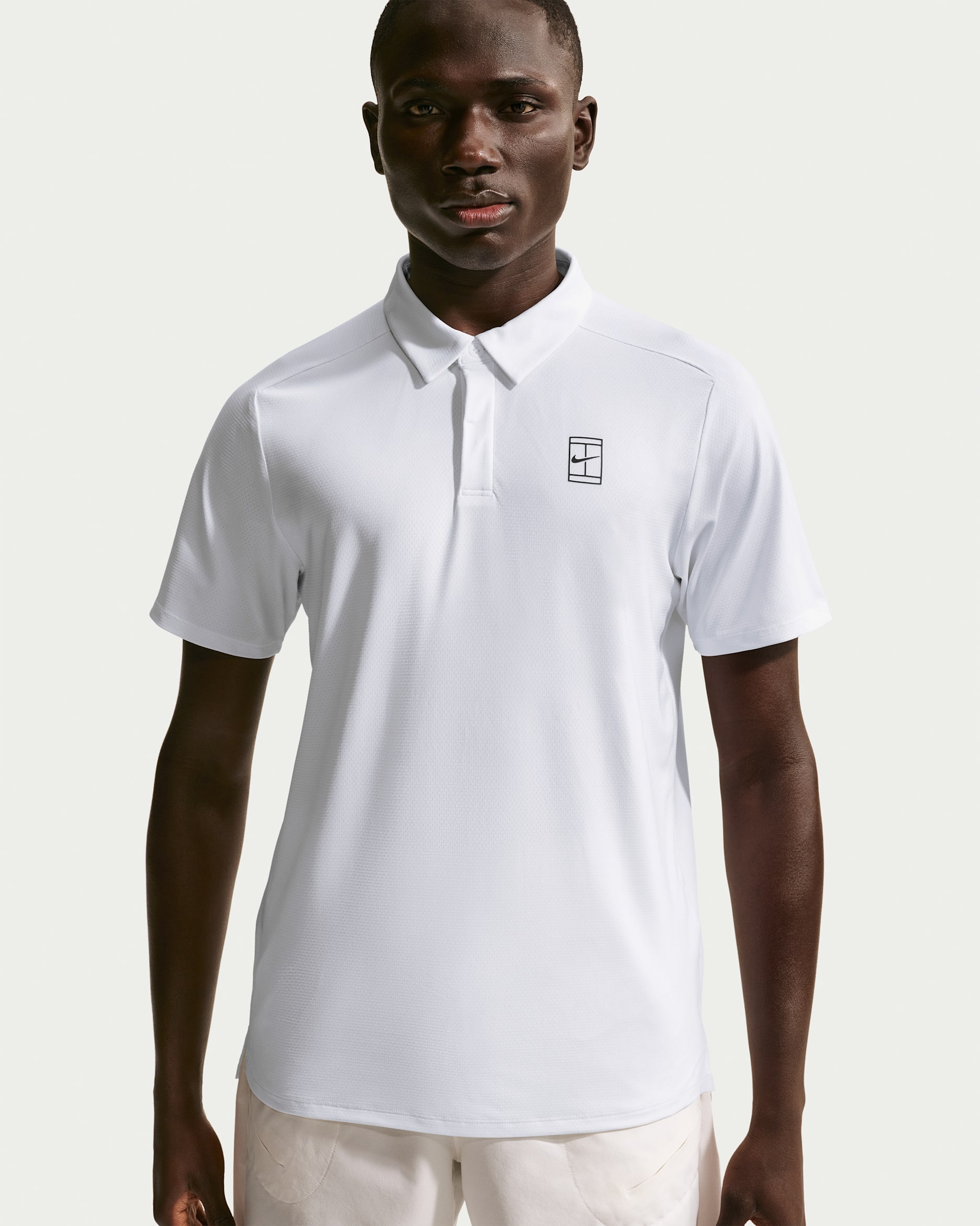 NikeCourt Advantage — White/White/Black