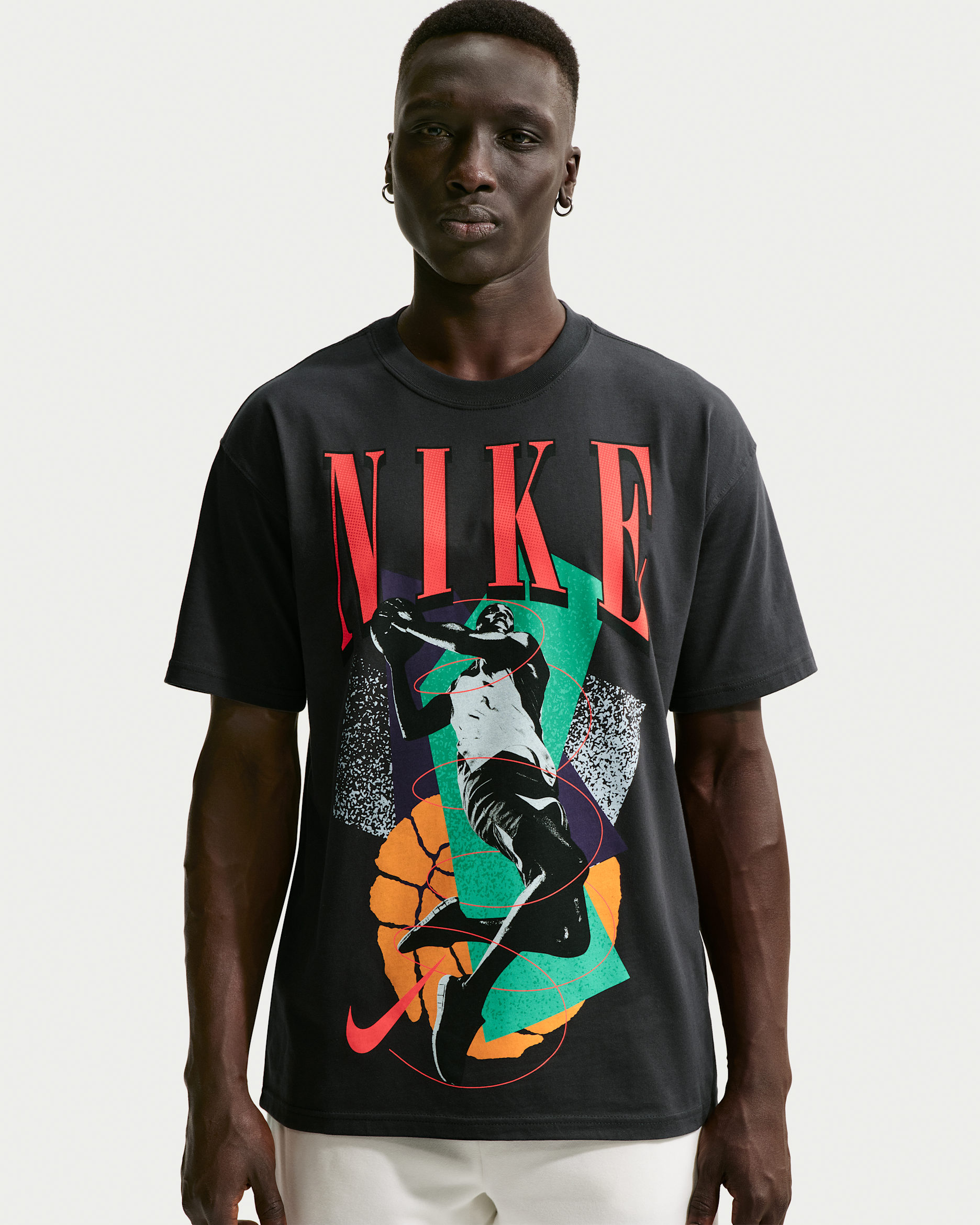 Nike — Off-Noir